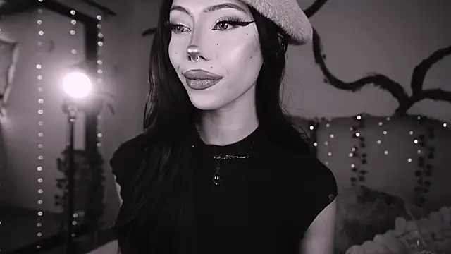 soidai miiu online show from November 24, 9:15 pm