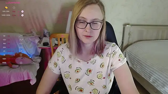 Agatha Mott online show from October 31, 3:03 am