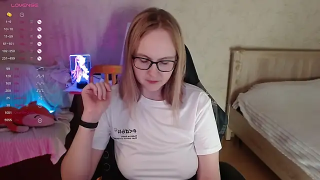 Agatha Mott online show from November 8, 2:59 am