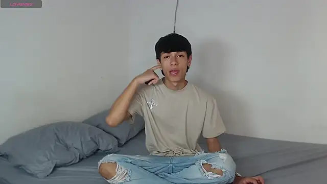 Snapshot of the_murderer chatting on February 27, 2:14 am the murderer online show from February 27, 2:14 am