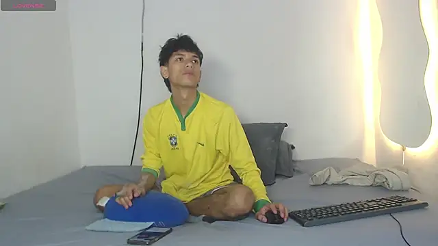 Snapshot of the_murderer chatting on March 18, 8:17 am the murderer online show from March 18, 8:17 am