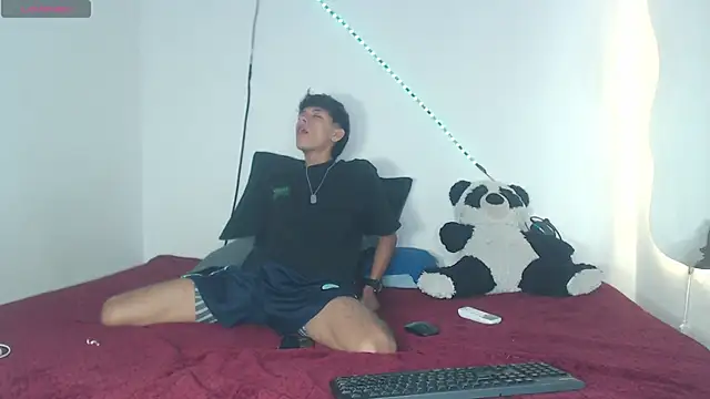 Snapshot of the_murderer chatting on March 13, 6:05 am the murderer online show from March 13, 6:05 am