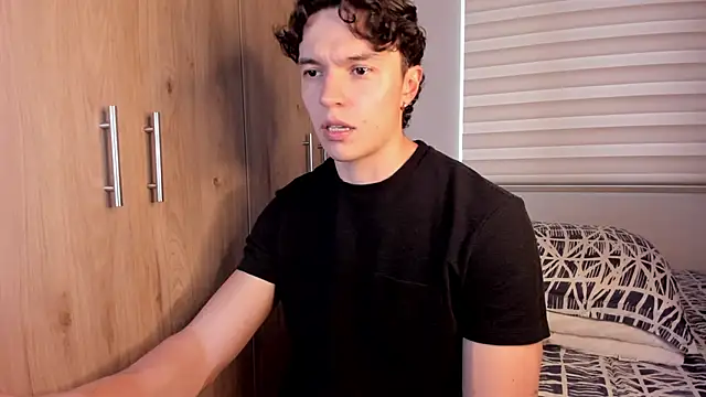 Mastrangelo xxx online show from November 21, 8:30 pm