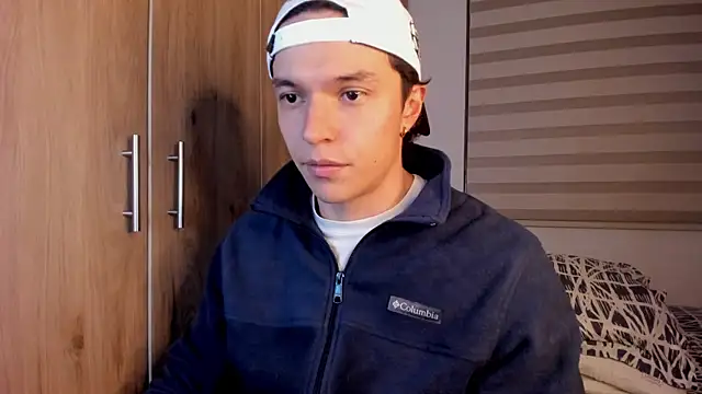 Mastrangelo xxx online show from December 17, 4:17 am