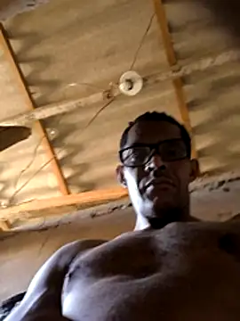 Renato571 online show from April 4, 7:20 pm