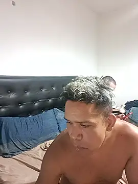 liamlara online show from January 12, 3:02 am