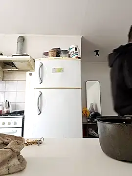 liamlara online show from September 21, 3:50 pm