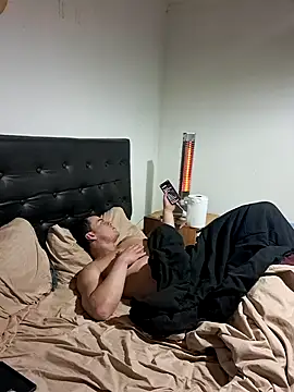 liamlara online show from September 21, 2:06 am