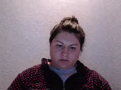 Snapshot of KiraSwee chatting on October 7, 4:41 pm KiraSwee online show from October 7, 4:41 pm