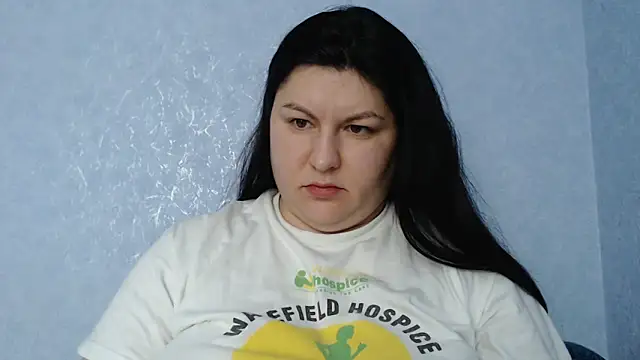 KiraSwee online show from December 17, 7:35 am