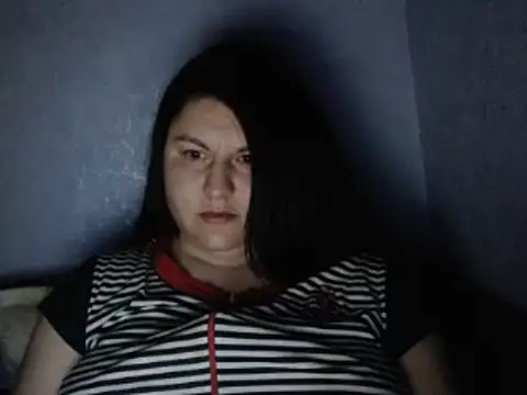 Snapshot of KiraSwee chatting on January 28, 9:19 pm KiraSwee online show from January 28, 9:19 pm