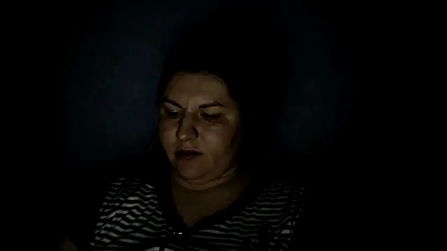 Snapshot of KiraSwee chatting on March 7, 9:17 pm KiraSwee online show from March 7, 9:17 pm