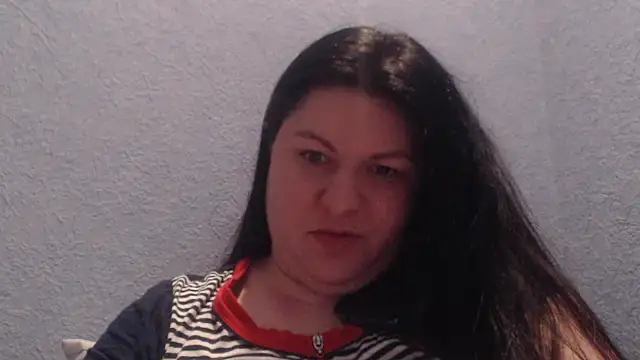 KiraSwee online show from January 5, 5:27 pm