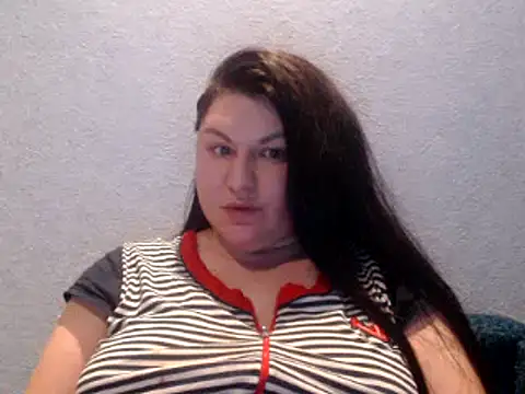 Snapshot of KiraSwee chatting on January 23, 5:52 pm KiraSwee online show from January 23, 5:52 pm