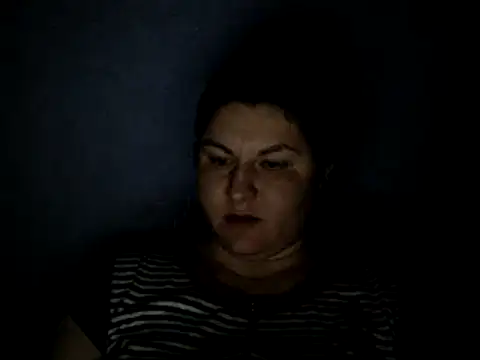 Snapshot of KiraSwee chatting on January 27, 5:37 pm KiraSwee online show from January 27, 5:37 pm