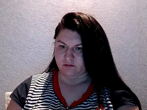 Snapshot of KiraSwee chatting on March 11, 6:30 pm KiraSwee online show from March 11, 6:30 pm