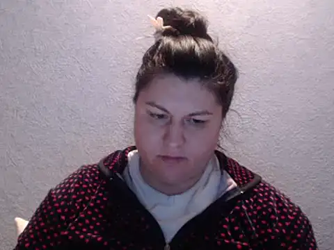 Snapshot of KiraSwee chatting on October 17, 6:21 pm KiraSwee online show from October 17, 6:21 pm