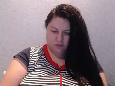 Snapshot of KiraSwee chatting on February 23, 5:50 pm KiraSwee online show from February 23, 5:50 pm