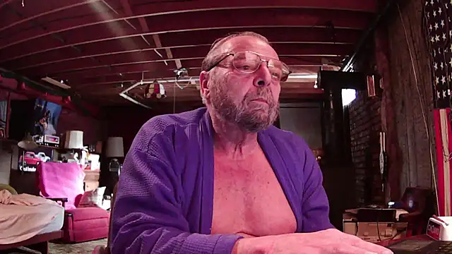 Snapshot of mercuryice chatting on February 4, 3:26 pm mercuryice online show from February 4, 3:26 pm