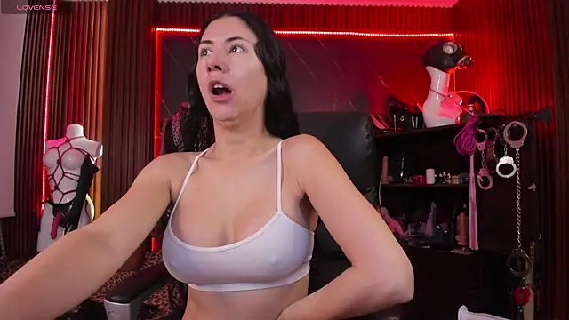 XiaQueen online show from December 2, 11:12 am