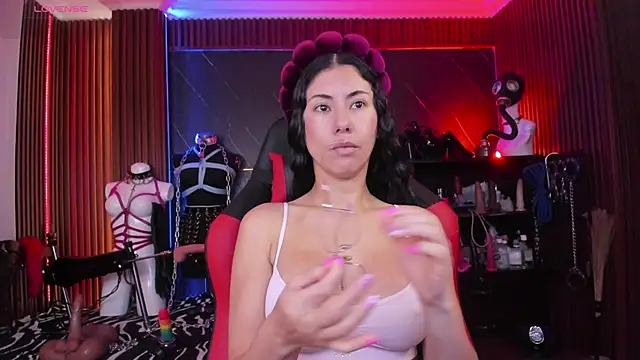 XiaQueen online show from April 13, 11:58 am