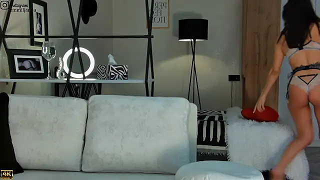 emiljanna online show from March 5, 8:21 am