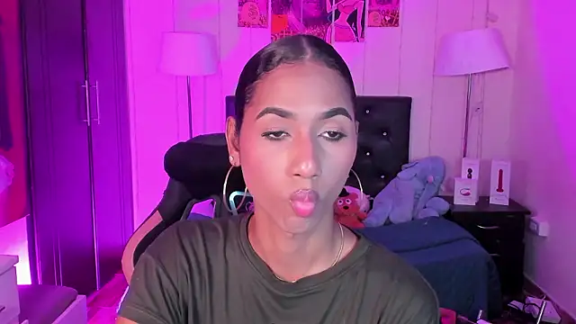 Alissemasiel online show from February 4, 5:41 pm