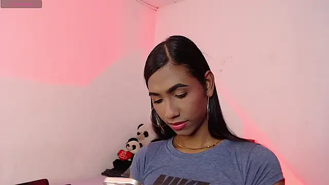 Alissemasiel online show from December 15, 7:31 pm