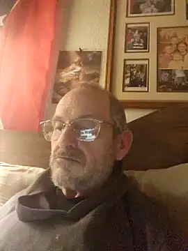 Dara4q online show from February 24, 12:30 am