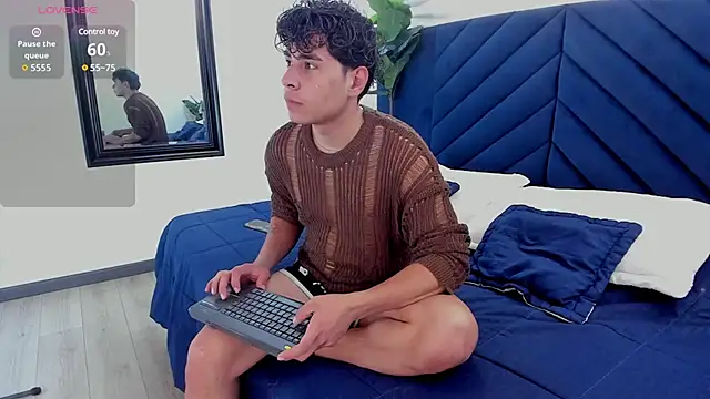 Snapshot of Gabriell_ramirez chatting on February 28, 3:48 am Gabriell ramirez online show from February 28, 3:48 am