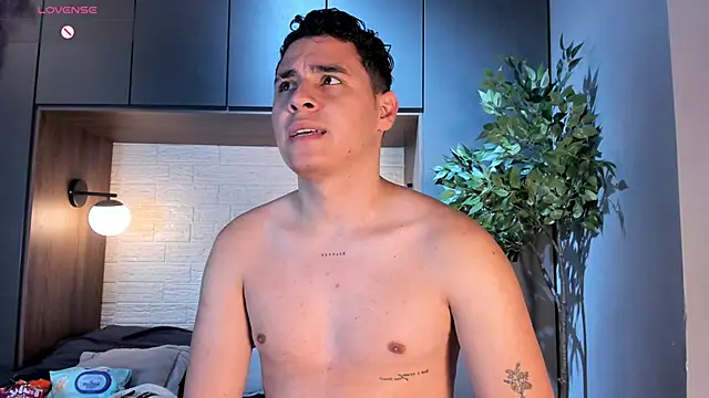 Snapshot of Gabriell_ramirez chatting on November 12, 10:13 pm Gabriell ramirez online show from November 12, 10:13 pm