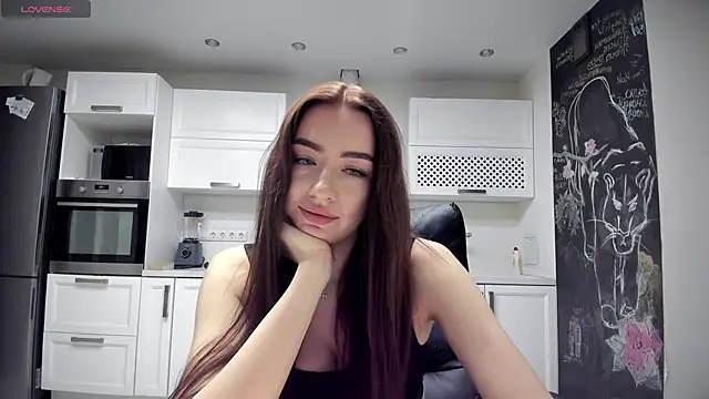 Snapshot of lisenok chatting on May 2, 9:53 pm lisenok online show from May 2, 9:53 pm