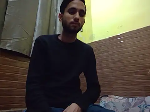 Snapshot of Queen_Couple chatting on March 8, 4:50 pm Queen Couple online show from March 8, 4:50 pm