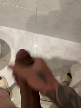 yeiyei oficial online show from March 14, 6:36 pm