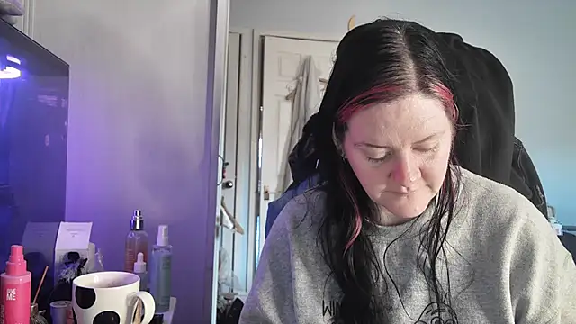 AureliaXOX online show from December 2, 12:40 pm