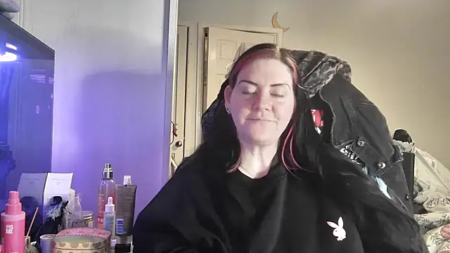 AureliaXOX online show from November 30, 4:52 pm