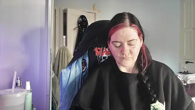 AureliaXOX online show from November 18, 9:23 am