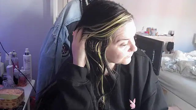 Snapshot of AureliaXOX chatting on September 27, 10:10 am AureliaXOX online show from September 27, 10:10 am