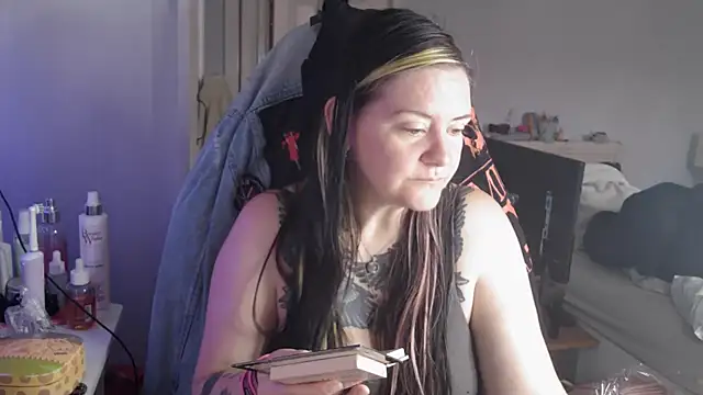 Snapshot of AureliaXOX chatting on September 26, 8:32 am AureliaXOX online show from September 26, 8:32 am