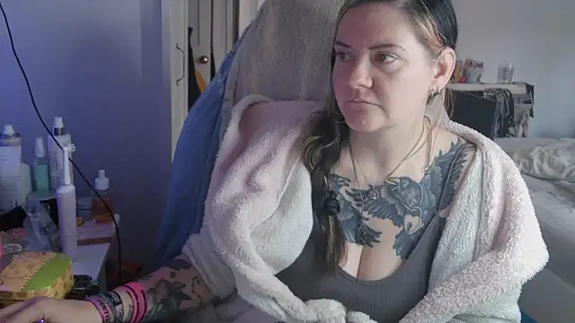 Snapshot of AureliaXOX chatting on September 14, 9:53 am AureliaXOX online show from September 14, 9:53 am