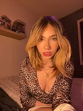 angeleyezlolita online show from February 10, 7:17 pm