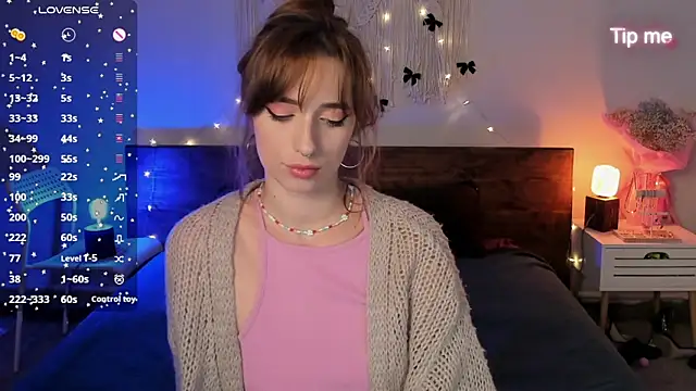 Maria Moonlight online show from March 2, 4:25 pm