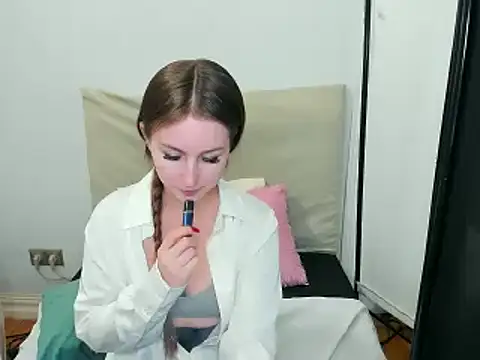 DonnaCam online show from March 18, 6:39 pm