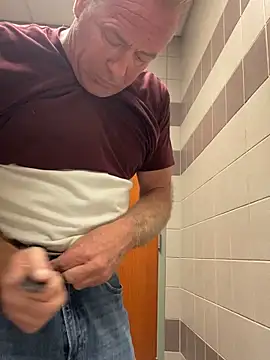 hintly online show from April 14, 9:20 pm