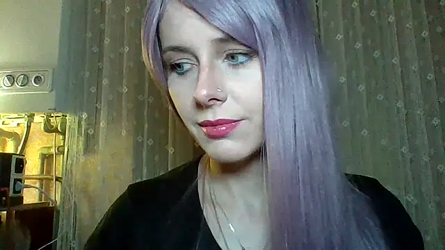 Snapshot of LuminousLady chatting on March 6, 5:54 pm LuminousLady online show from March 6, 5:54 pm