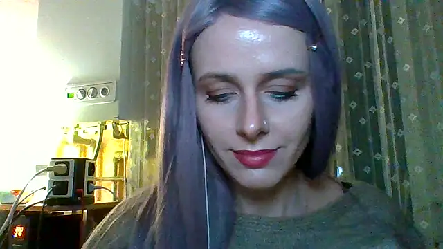 Snapshot of LuminousLady chatting on March 2, 11:06 pm LuminousLady online show from March 2, 11:06 pm