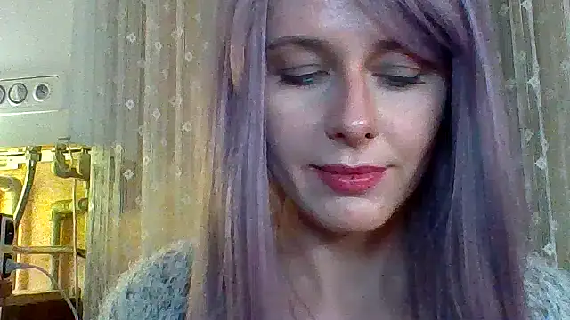 Snapshot of LuminousLady chatting on March 15, 12:36 am LuminousLady online show from March 15, 12:36 am