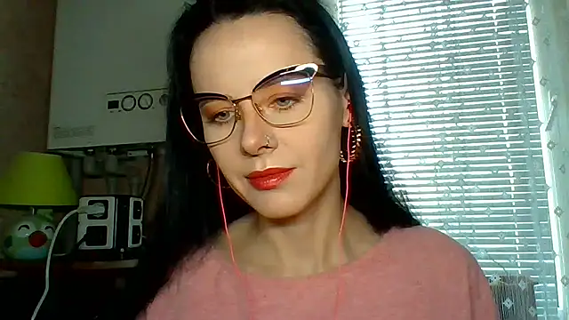 Snapshot of LuminousLady chatting on September 26, 7:15 am LuminousLady online show from September 26, 7:15 am