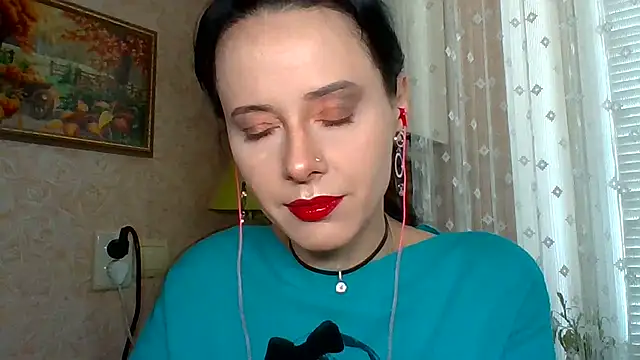 Snapshot of LuminousLady chatting on September 23, 7:26 am LuminousLady online show from September 23, 7:26 am