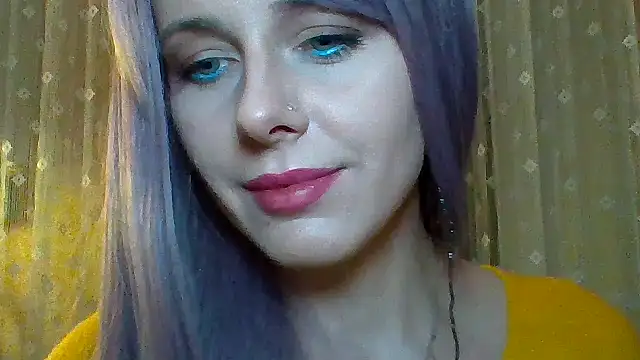 Snapshot of LuminousLady chatting on March 7, 9:06 pm LuminousLady online show from March 7, 9:06 pm